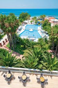Hotel Thalia Beach Resort